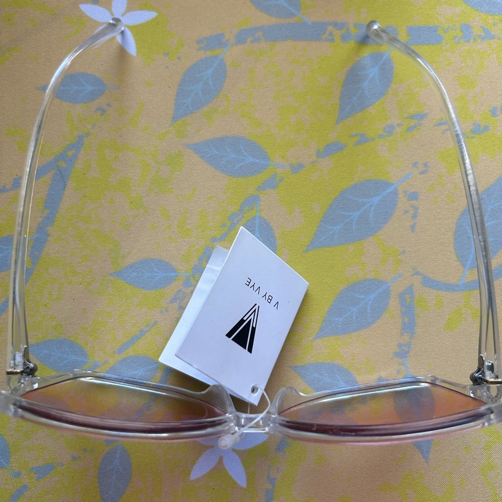 V BY VYE Sunglasses with a pink tint. Brand NWT.